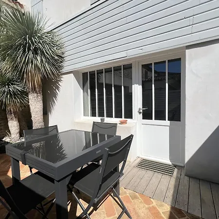 펜션 Maison De Village L'a N N E X E Proche Du Port