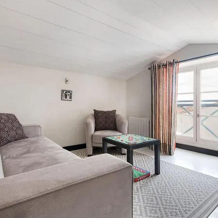 Holiday home Maison De Village L'a N N E X E Proche Du Port *